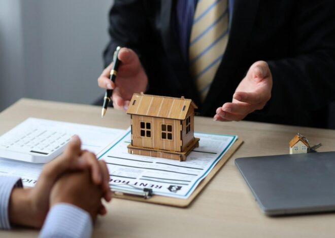 Should You Use a Mortgage Broker or Go Direct?
